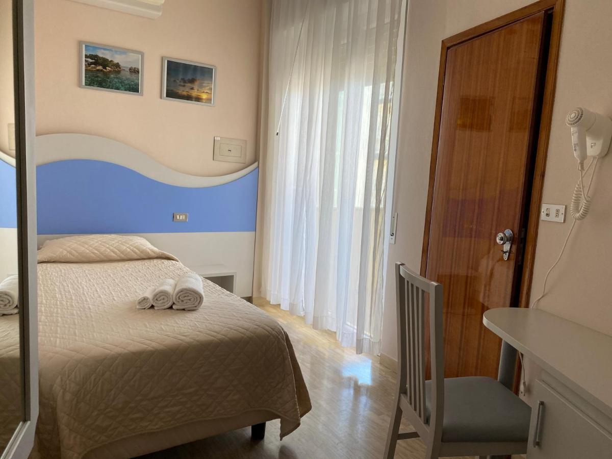 Hotel Moderno - Bed & Breakfast แชร์เวีย ภายนอก รูปภาพ