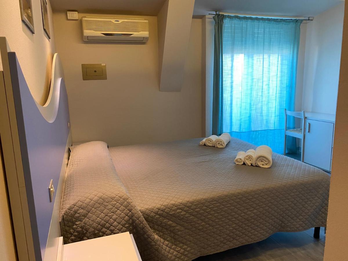 Hotel Moderno - Bed & Breakfast แชร์เวีย ภายนอก รูปภาพ