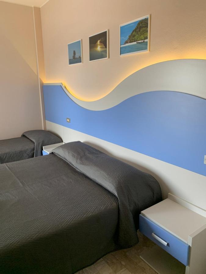 Hotel Moderno - Bed & Breakfast แชร์เวีย ภายนอก รูปภาพ